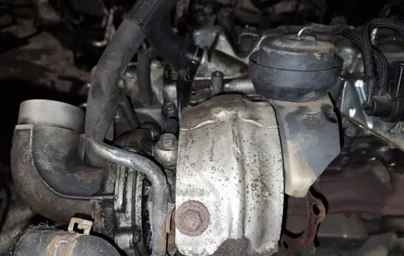 Toyota Auris 150 Turbo 061121148e