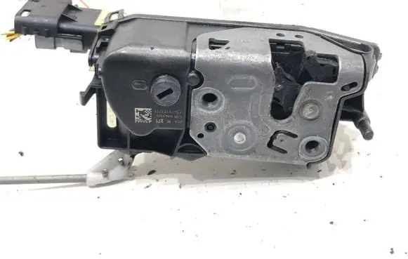 Citroen C-Elysée Front door lock 16943326