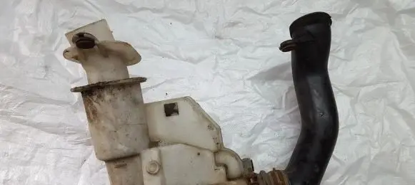 Mazda 323 Air intake hose/pipe