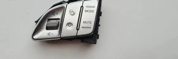 Hyundai ix35 Steering wheel buttons/switches 967002s300 2010414