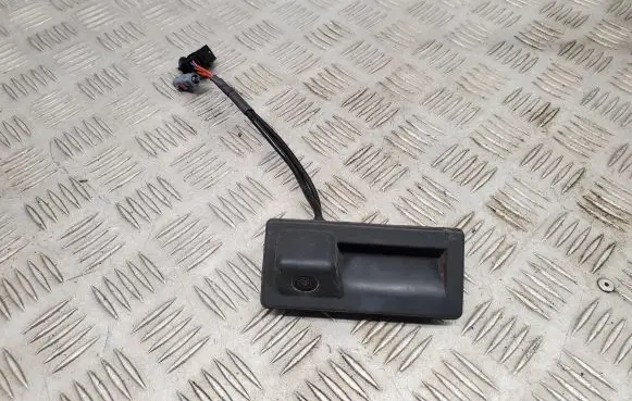 Volkswagen Atlas Tailgate handle with camera 3CN827566