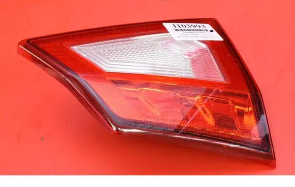 Suzuki Grand Vitara II Rear/tail lights 13218097