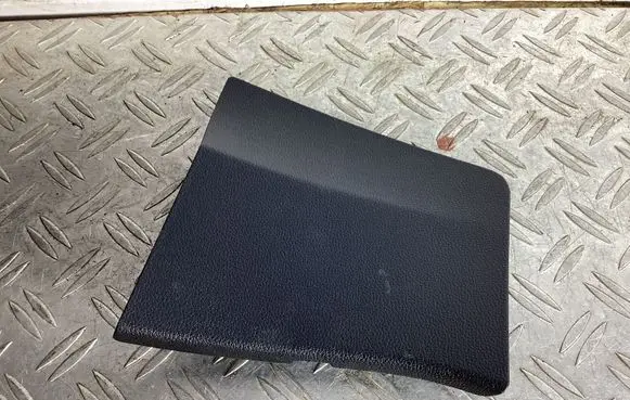 Volkswagen Tiguan Tailgate trim 5NA867657