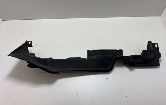 Audi A5 Fender end trim 8W6821169C