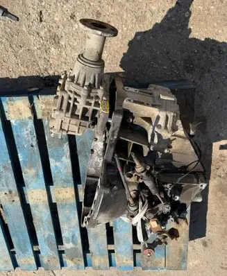 KIA Sorento Manual 6 speed gearbox 43003B030