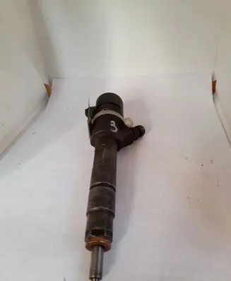 Opel Vivaro Fuel injector 0445110021 7700111014