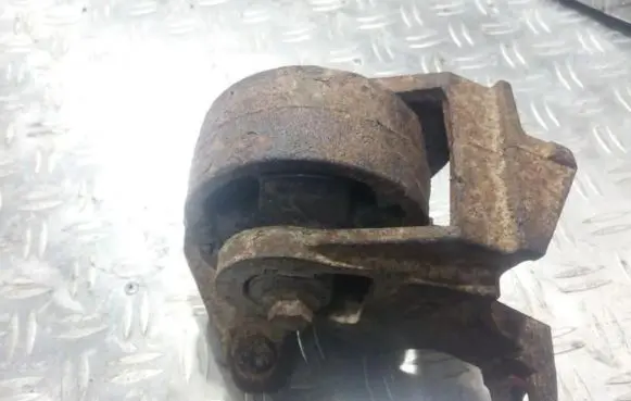 Ford Mondeo MK I Engine mount bracket 93bb6p092ce 93bb-6p092-ce