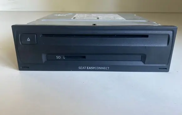 Seat Leon (5F) Head unit multimedia control 5F0035824A CQSV34F1AE