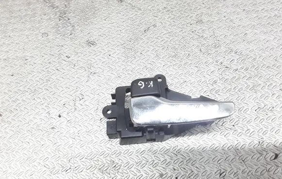 Mitsubishi Grandis Rear door interior handle