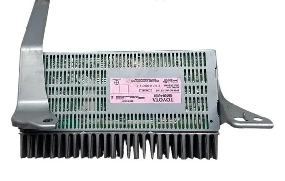 Lexus RX 330 - 350 - 400H Sound amplifier 8610048080