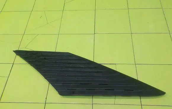 Lancia Beta Fender grill 