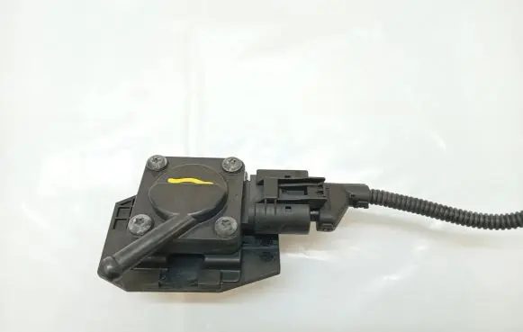 BMW 7 E65 E66 Exhaust gas temperature sensor 7789219