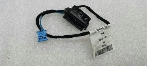 Mercedes-Benz CL C215 Switch for retractable tow bar A2208213379