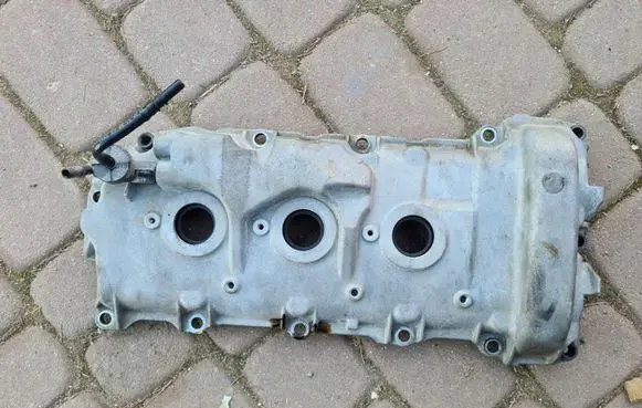 Rocker cam cover