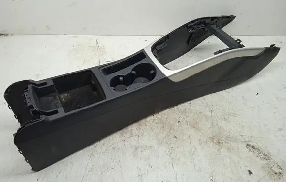 Audi A5 8T 8F Center console 8K0864981