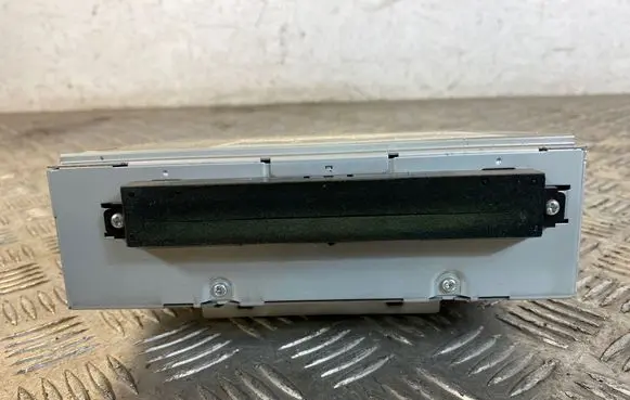 Volvo V50 Radio/CD/DVD/GPS head unit 31328059 34W665F 03227037