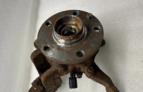 Audi A3 S3 8P Front wheel hub spindle knuckle