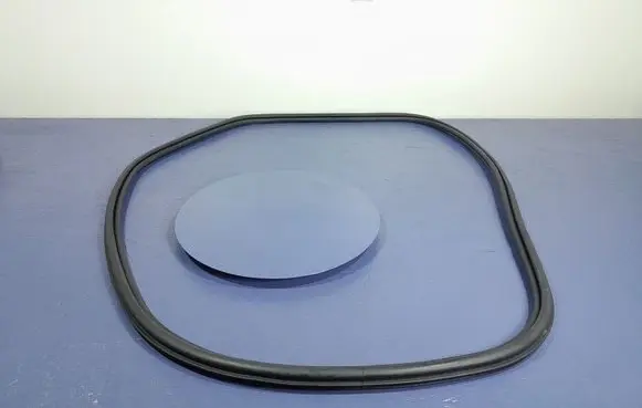 Volvo S90, V90 Front door rubber seal 