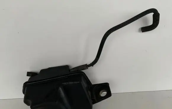 Citroen C4 I Vacuum air tank 649508680