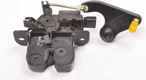 Dacia Duster Tailgate lock latch 905030010R