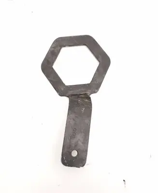 Mercedes-Benz E W124 Wheel nut wrench OSCAM