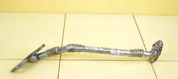 Alfa Romeo Giulietta Turbo turbocharger oiling pipe/hose 55255467 4HTR7