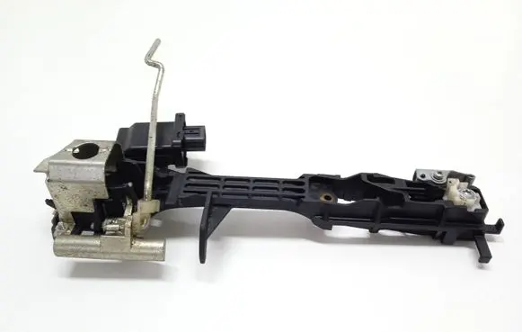 Lexus IS 220D-250-350 Front door exterior handle/bracket 48411010610 8999130040