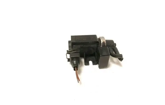BMW 3 E46 Turbo solenoid valve 2247906