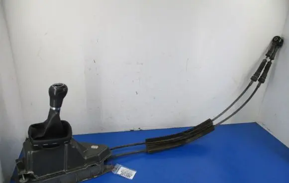Audi A3 S3 A3 Sportback 8P Gear shift rod 1K0711061B