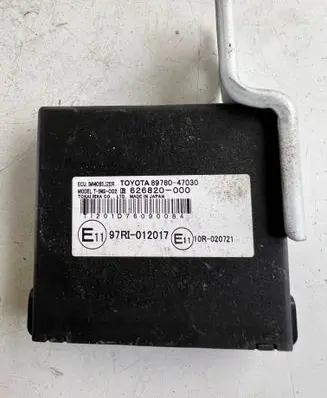 Toyota Prius (NHW20) Immobilizer control unit/module 8978047030 626820000 97RI012017