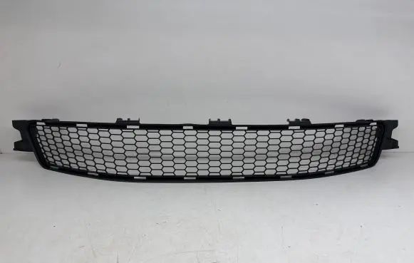 Lexus IS 220D-250-350 Front bumper lower grill 5311353010
