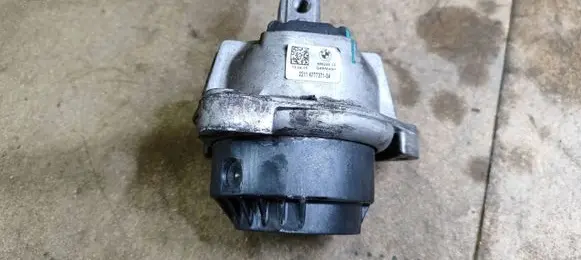 BMW 7 F01 F02 F03 F04 Engine mount bracket 6777371 68623513