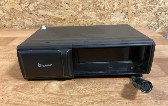 Audi TT Mk1 CD/DVD changer 8N8035111A 1021740 CXCA1822L6