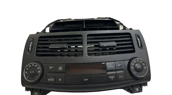 Mercedes-Benz E W210 Climate control unit 2118302390 00024207