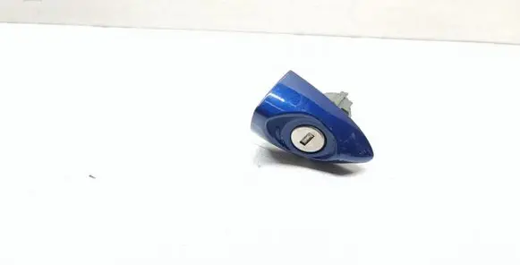BMW X5 E53 Front door lock (next to the handle) 