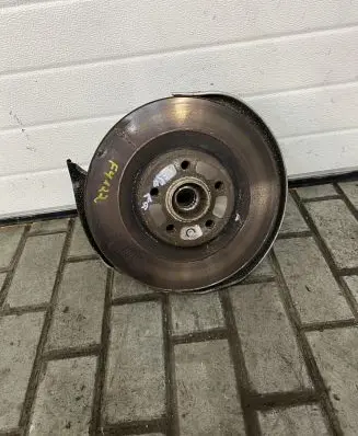 Volvo XC90 Rear wheel hub F4122