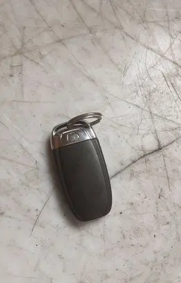 Audi A4 S4 B8 8K Ignition key/card