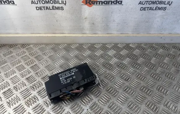 Mercedes-Benz C W202 Comfort/convenience module 2028201126