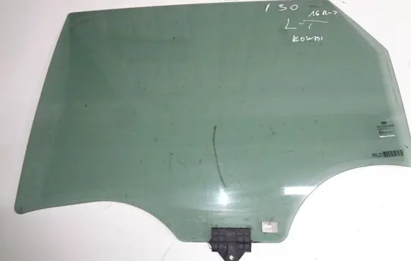 Hyundai i30 Rear vent window glass 