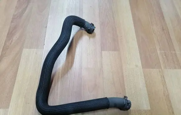 Nissan Qashqai Engine coolant pipe/hose 92412JD500