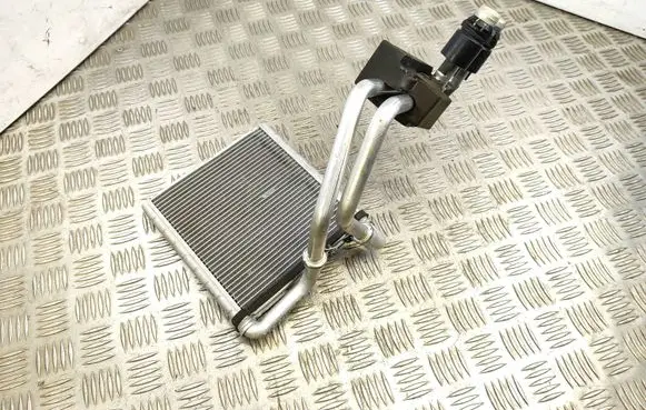 Volkswagen Golf VII Air conditioning (A/C) radiator (interior) 5Q0819031A