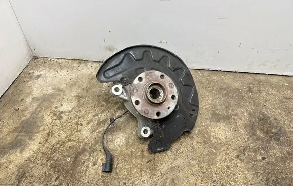 Audi Q2 - Front wheel hub 5Q0407257C
