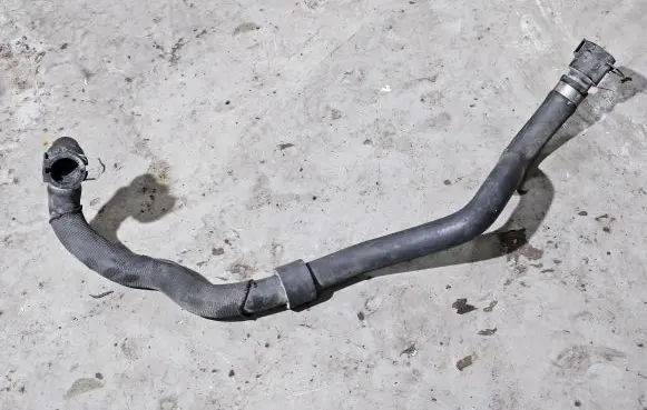 BMW 7 F01 F02 F03 F04 Engine coolant pipe/hose 7580960 15476810