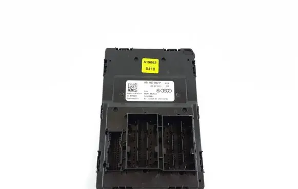 Porsche Taycan 9J1 Comfort/convenience module 971907063P 971907063 4N0907063D