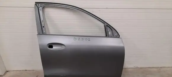 Mercedes-Benz GLA H247 Front door