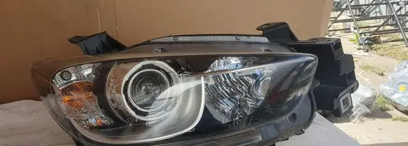 Mazda CX-5 Headlight/headlamp KD7851030F