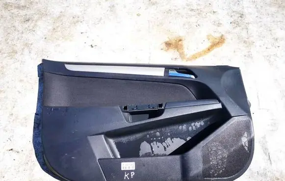 Opel Astra H Front door card panel trim 13284106