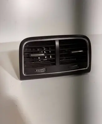 Audi A5 8T 8F Rear air vent grill 8K0819203