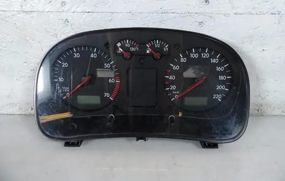 Volkswagen Golf IV Speedometer (instrument cluster) 0263637000