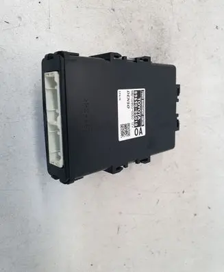 Toyota Avensis T270 Engine control unit/module ECU 8969005010 1028500050